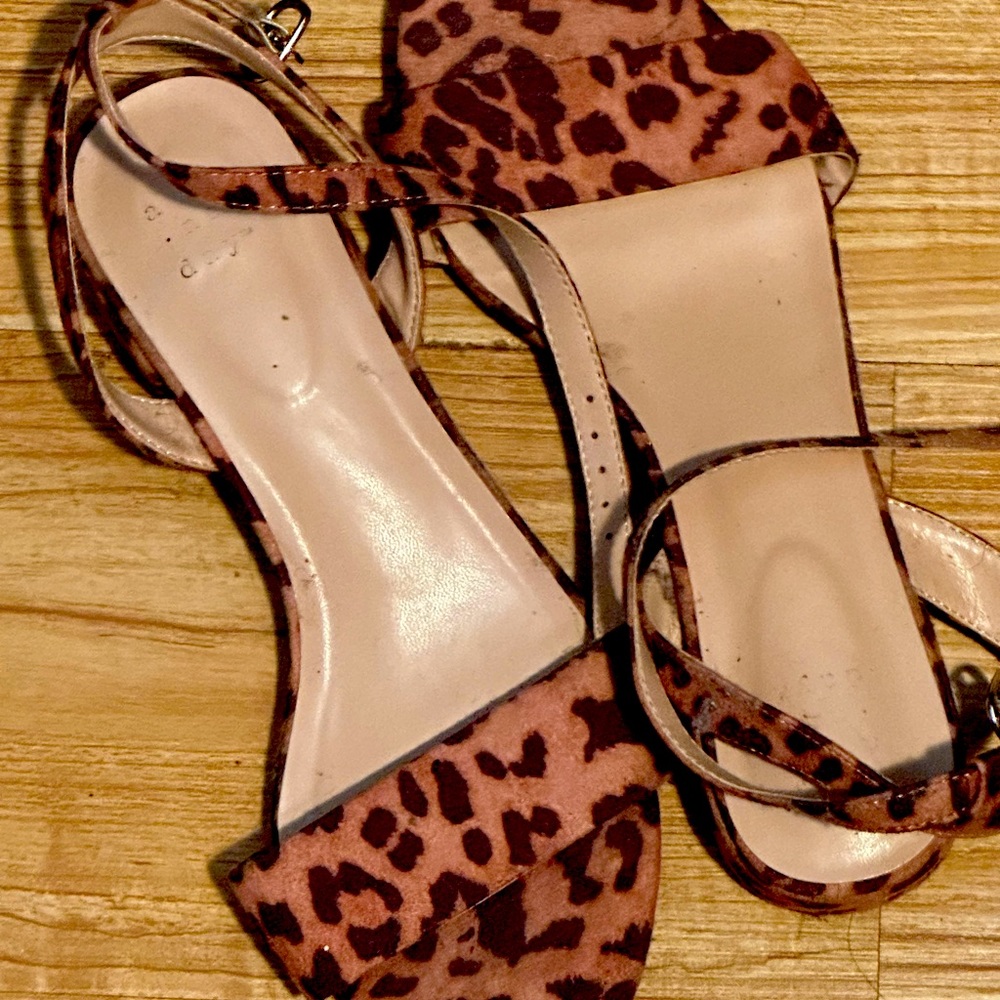 Cheetah Print Sandals - Size 7